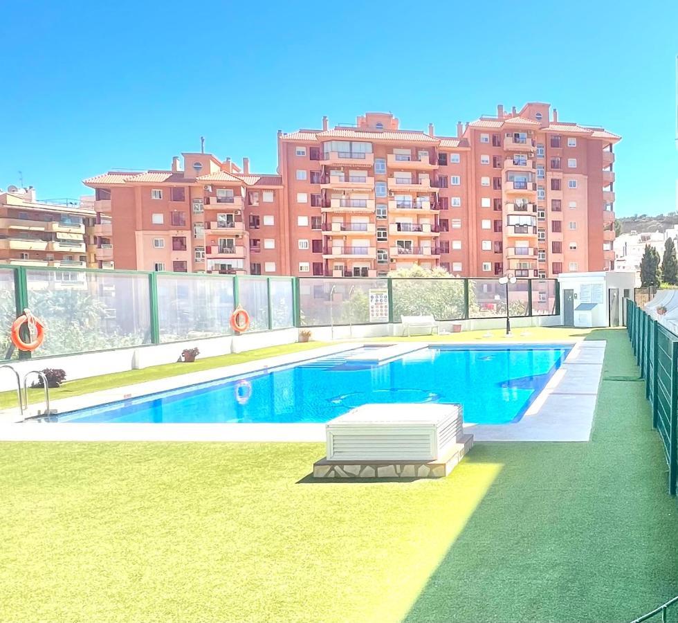 Cozy Fuengirola Apartment With Sea View & Pool Екстериор снимка