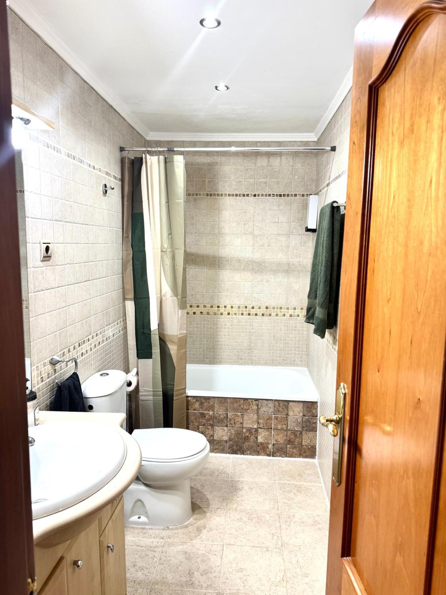 Cozy Fuengirola Apartment With Sea View & Pool Екстериор снимка